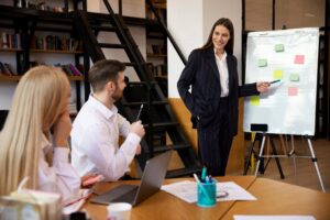 Top 10 corporate sales training programs in the UK (2024)