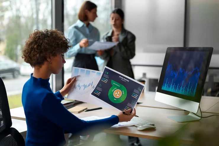 Pearl Lemon Sales Team Analyzing Data Insights